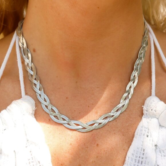 18K Gold Braided Chain Necklace – PVD, Hypoallergenic, Tarnish & Water-Resistant - Picture 2 of 2